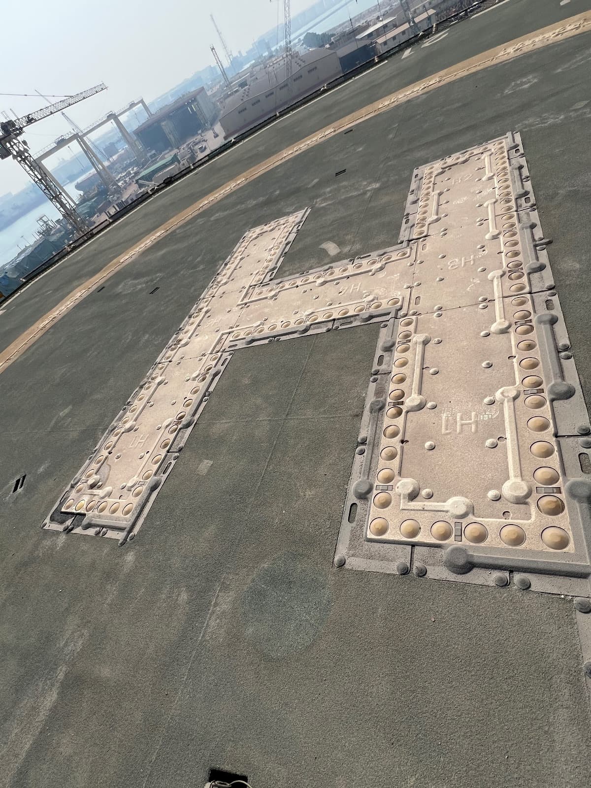 Helideck for Sikorsky S61 or S92 thumbnail 3