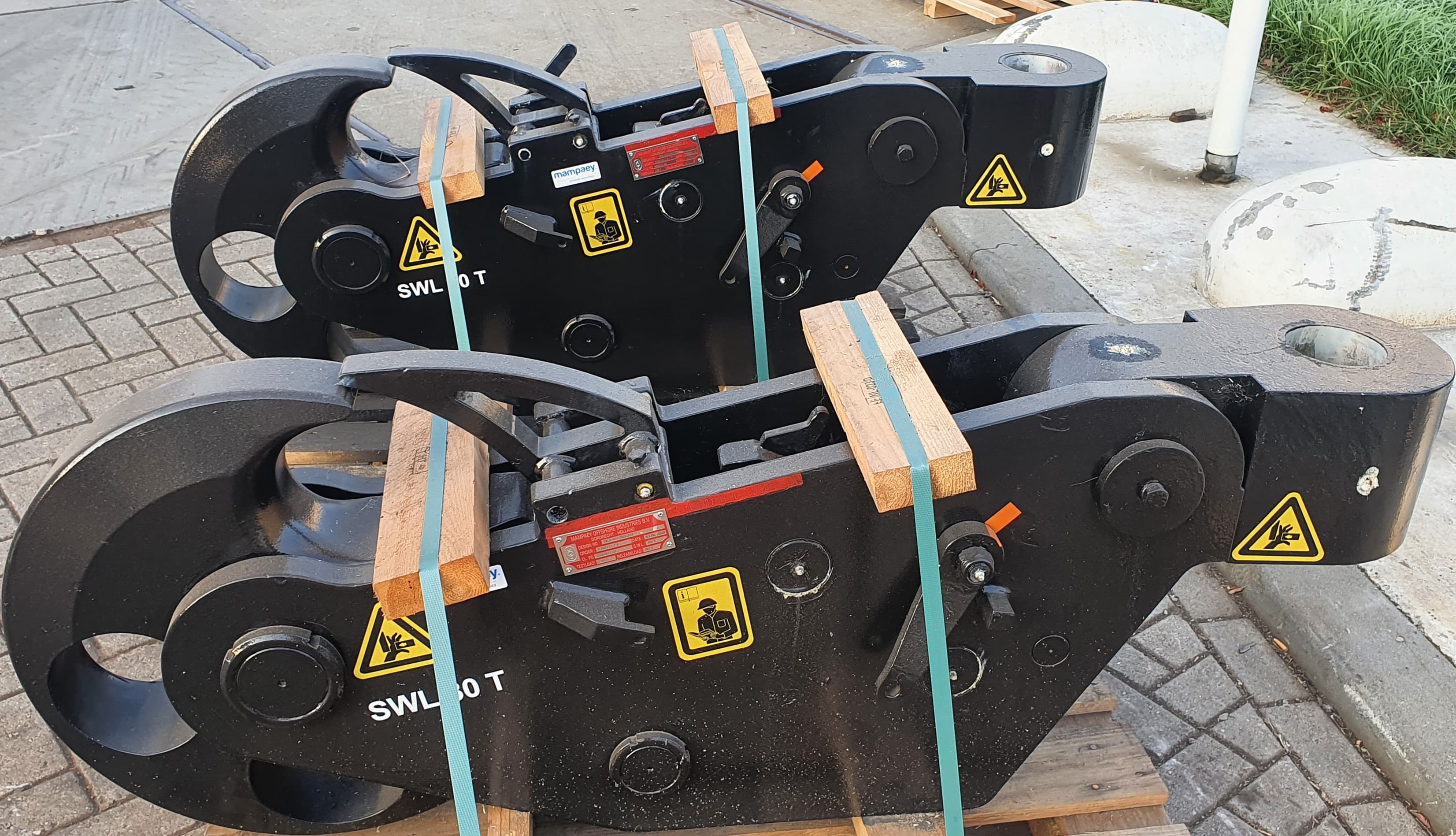 Mampaey Quick Release Hook Disc Type with base