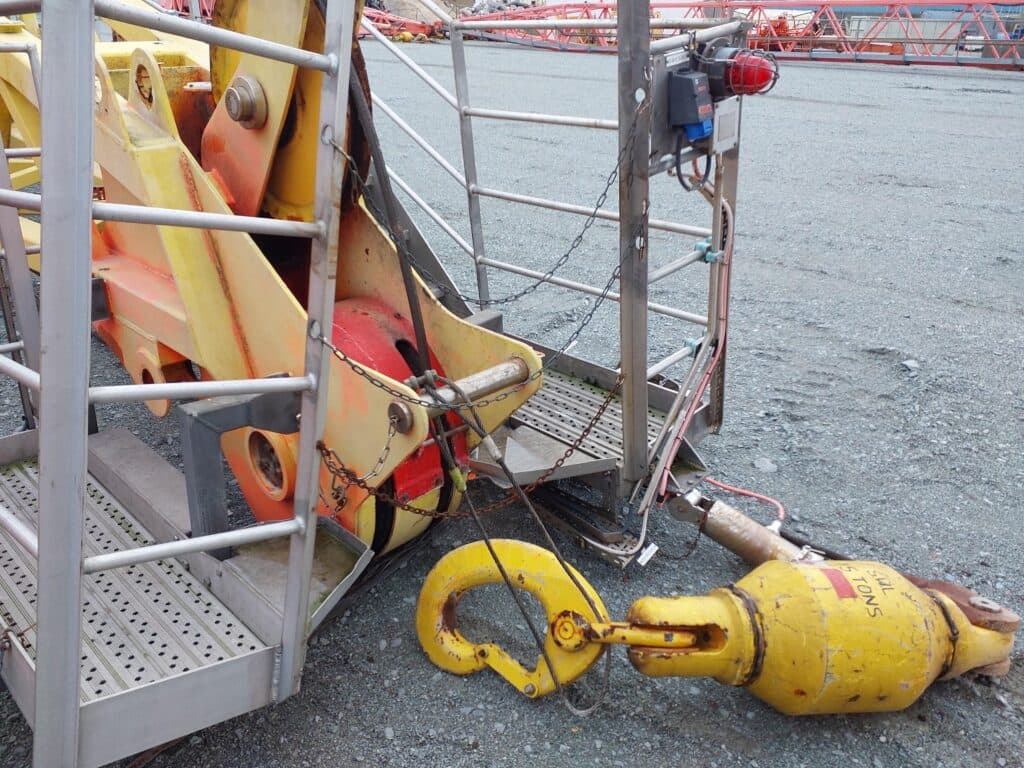 Crane Boom with 15T hook SWL 50T-22m/15T-55m thumbnail 3