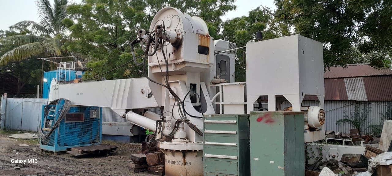 Marine Telescopic 10 Ton Crane Aurora 50TSC12000 thumbnail 4