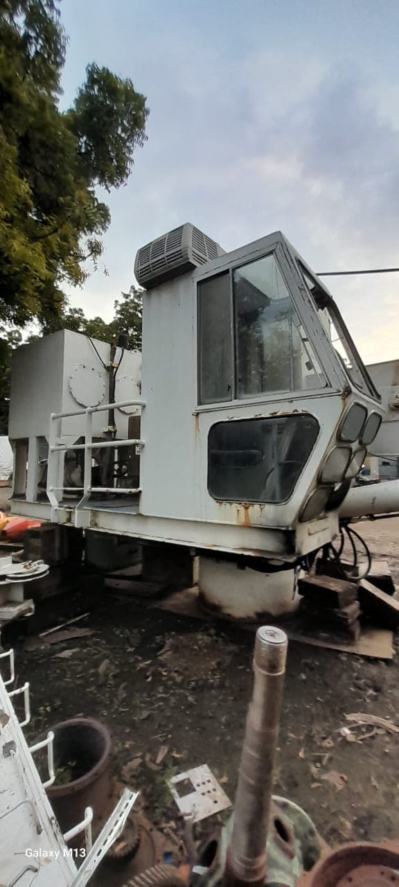 Marine Telescopic 10 Ton Crane Aurora 50TSC12000 thumbnail 5