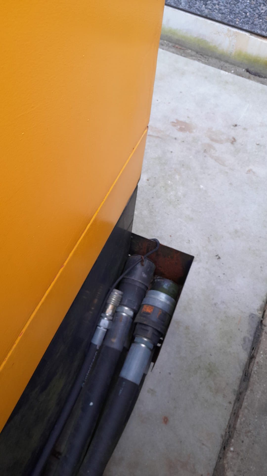 3 pieces Diesel / Hydraulic Powerpacks 280kW thumbnail 11