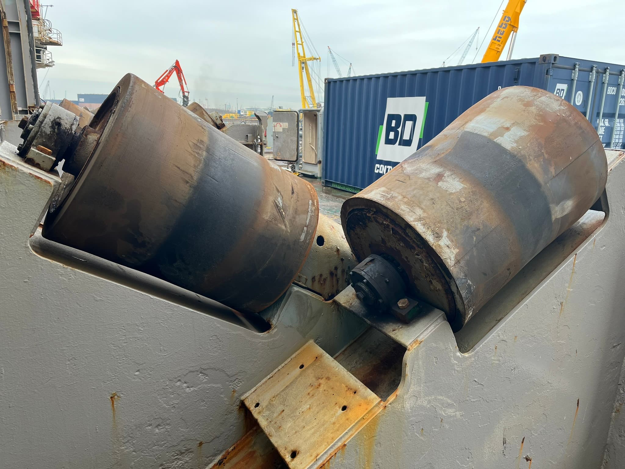 Heavy duty hydraulic driven rollers thumbnail 4