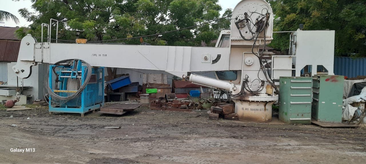 Marine Telescopic 10 Ton Crane Aurora 50TSC12000 thumbnail 7