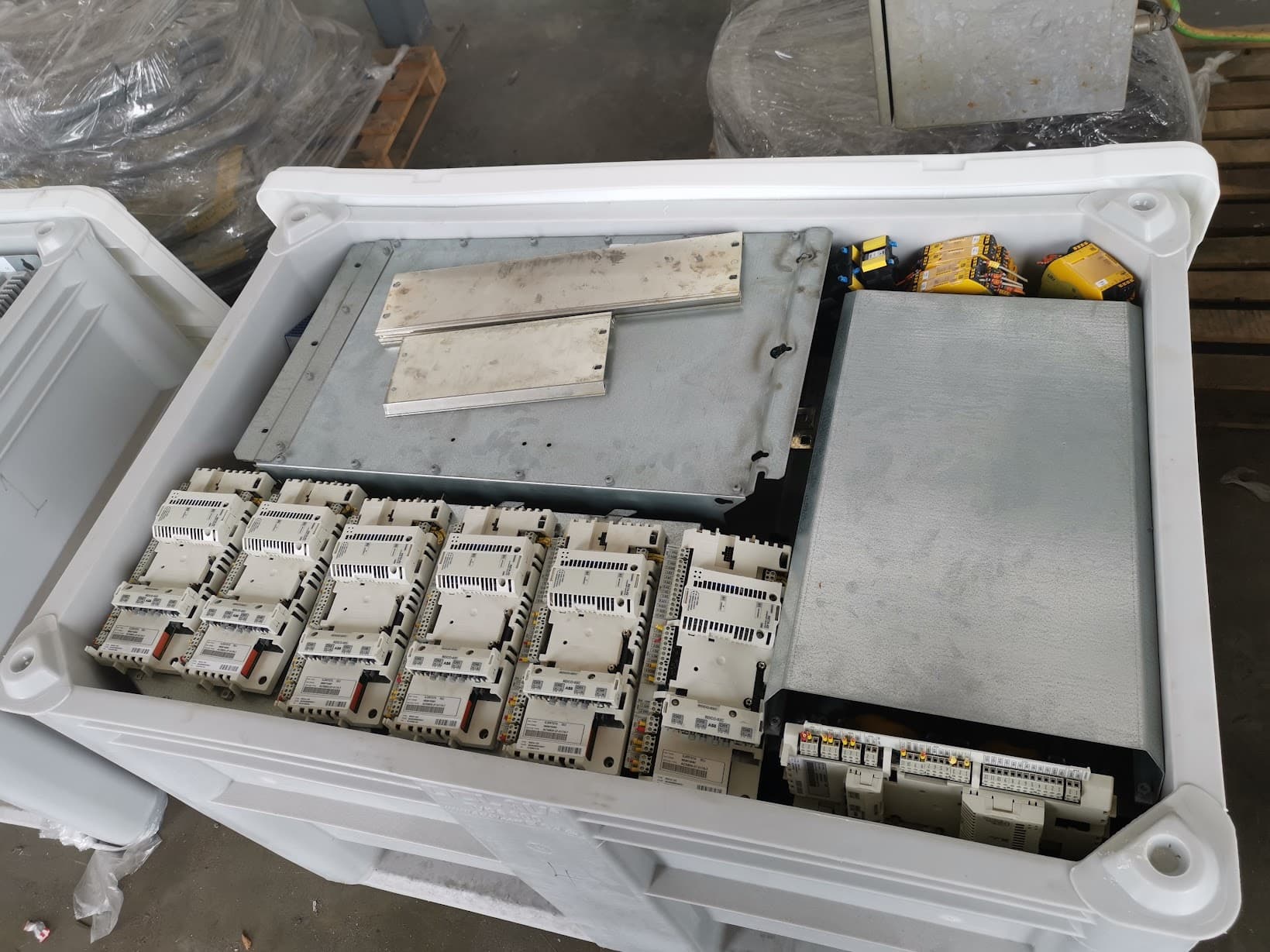 SPARES for ABB ACS800-37-0170 Variable Frequency Drives VFD Water-cooled thumbnail 2