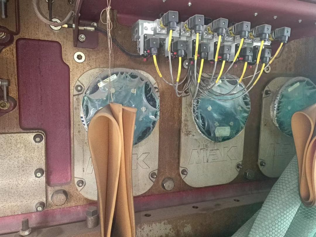 Mak 6M25C marine propulsion engine unused x 2 sets built year 2015 with ABS certificates. thumbnail 6