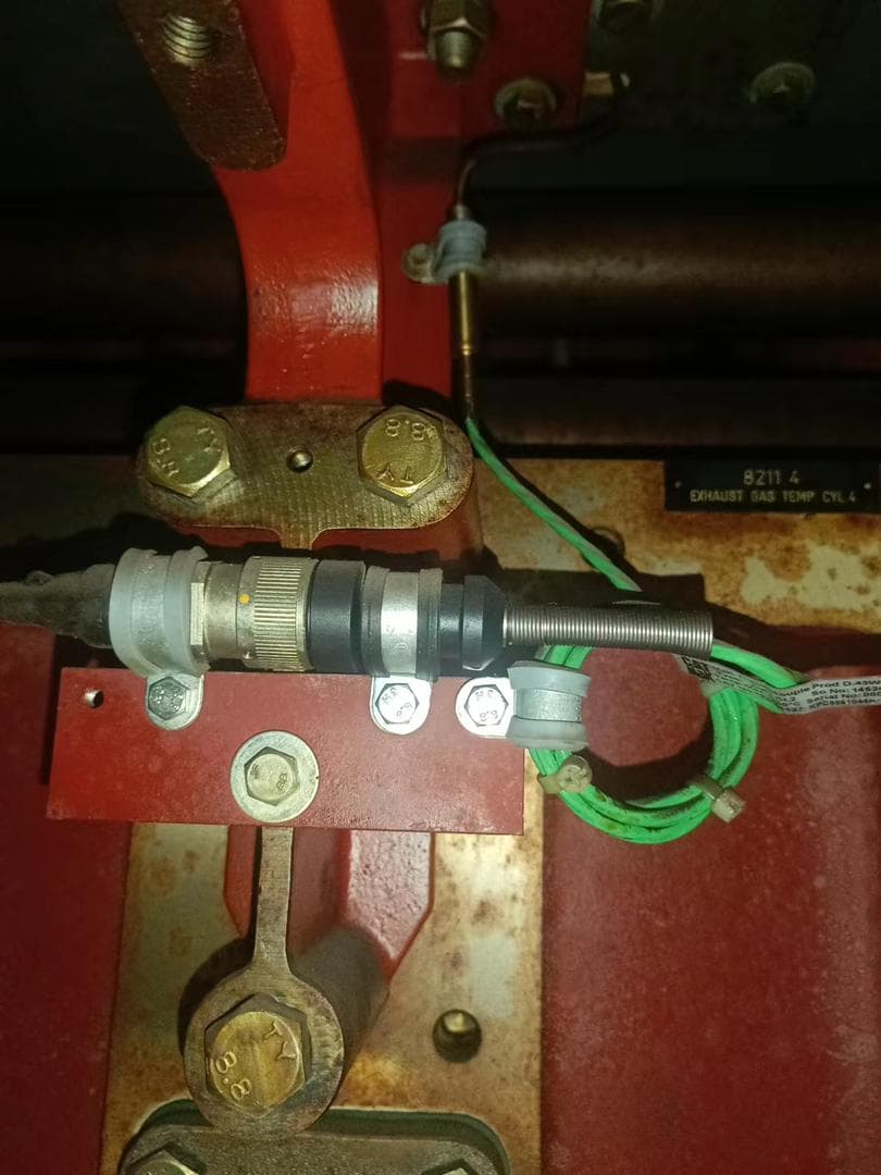 Mak 6M25C marine propulsion engine unused x 2 sets built year 2015 with ABS certificates. thumbnail 9