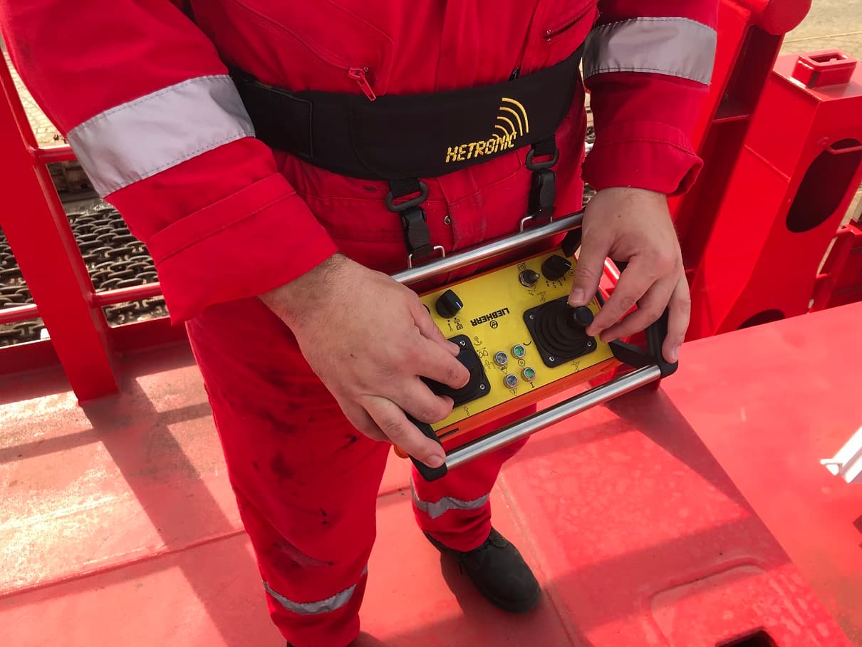 Liebherr Deck Cargo Crane 25T @ 20 mtr (RESERVED) thumbnail 4