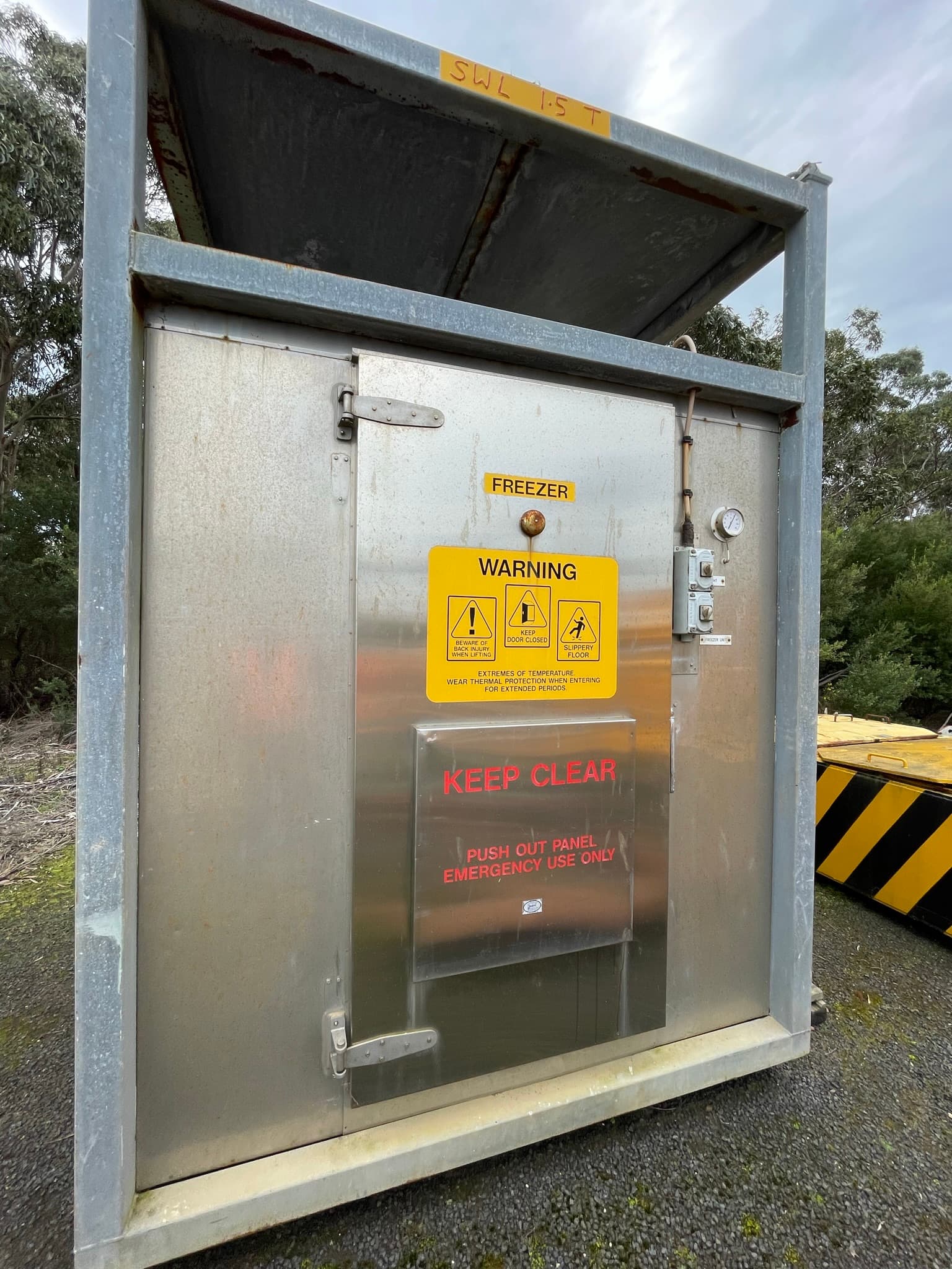 10ft Offshore Freezer thumbnail 3