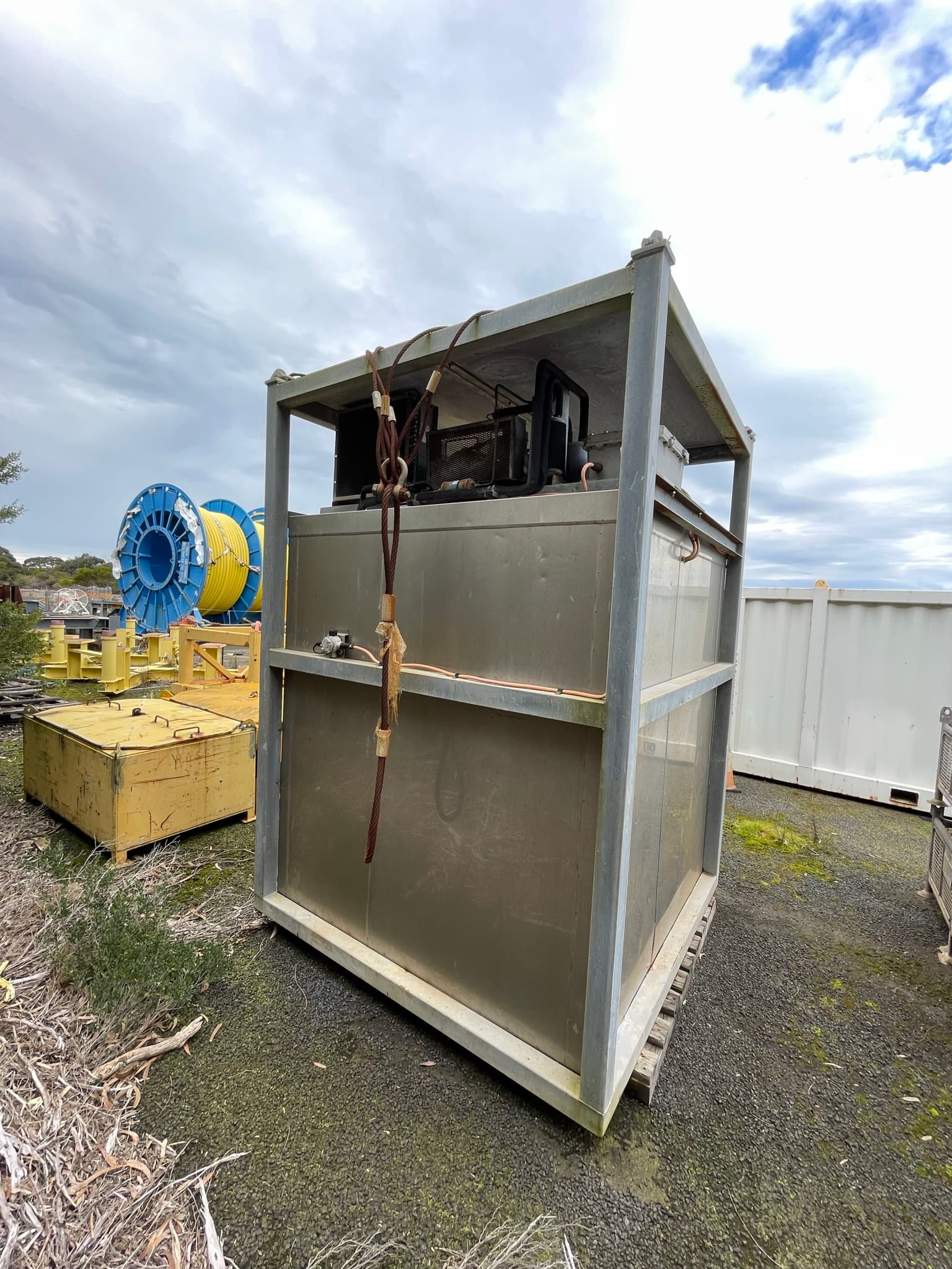 10ft Offshore Freezer thumbnail 4