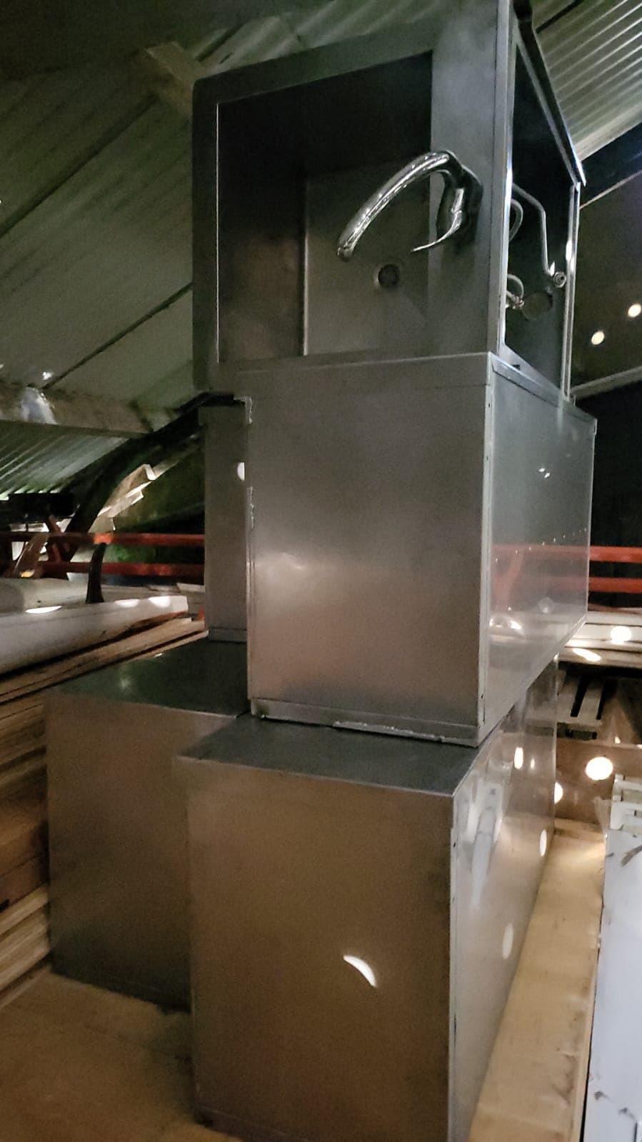 Complete stainless steel marine kitchen thumbnail 3