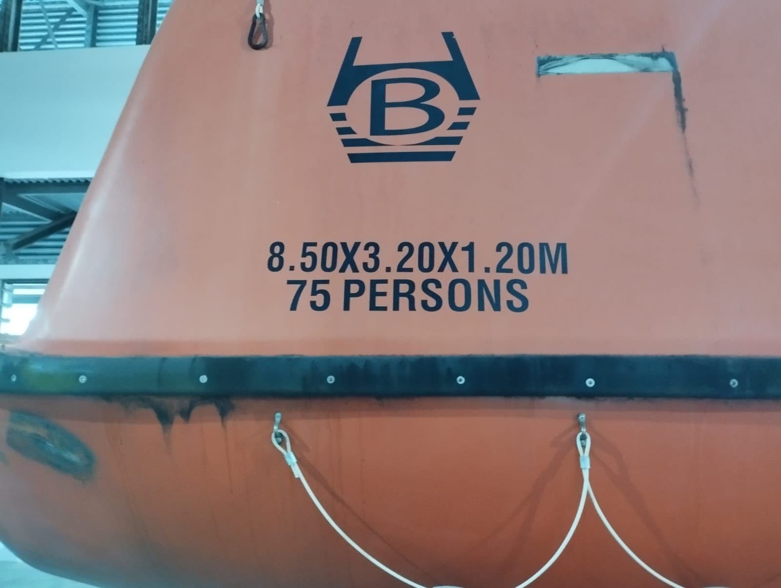 Fully Enclosed Life boat 75 persons thumbnail 3