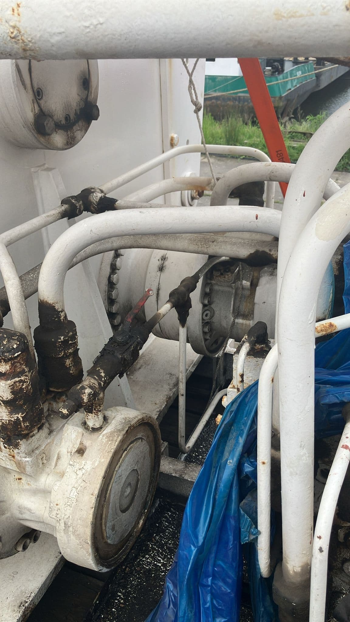 Man riding winch thumbnail 3