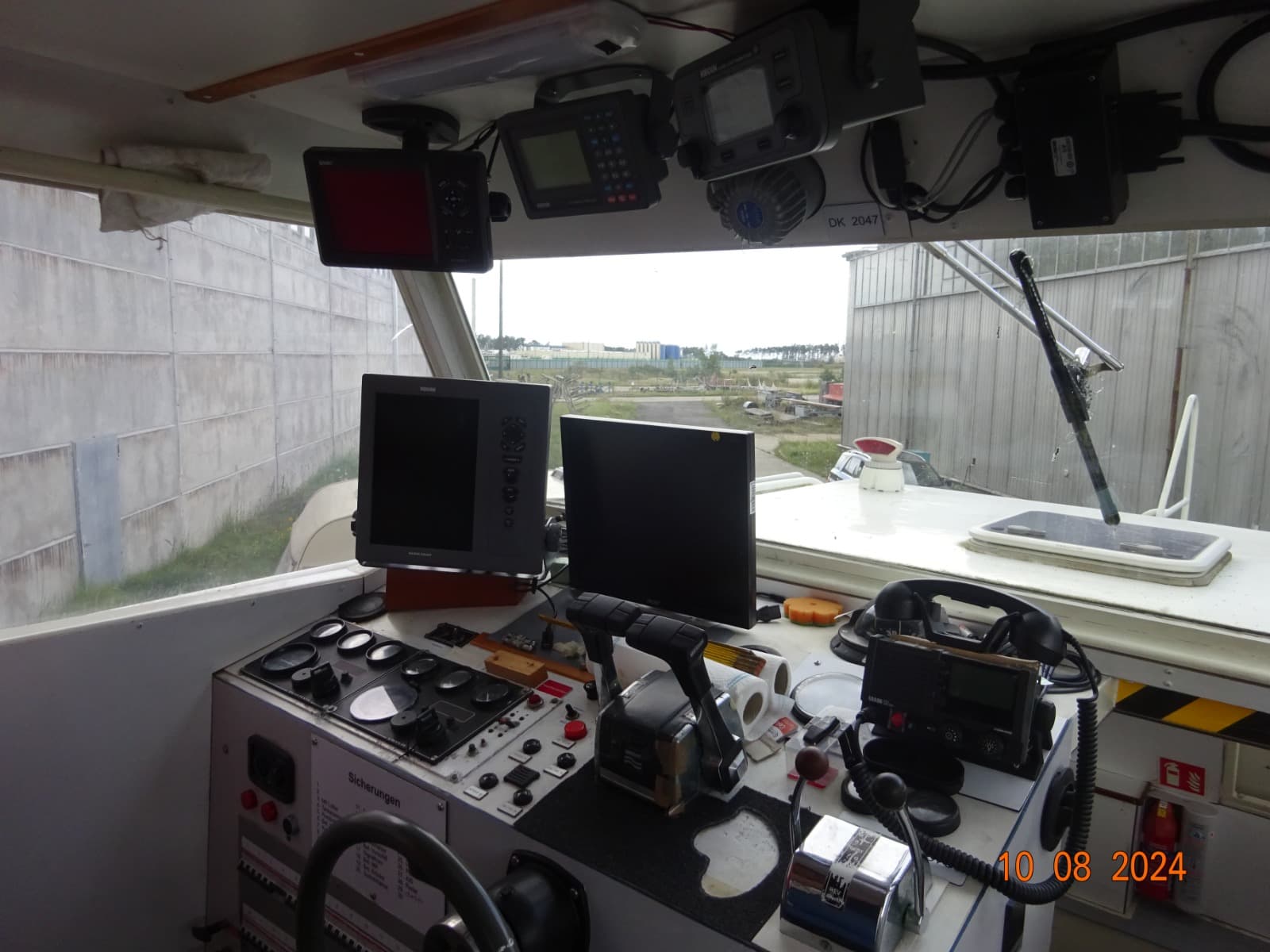 Survey boat / Pilot boat thumbnail 4