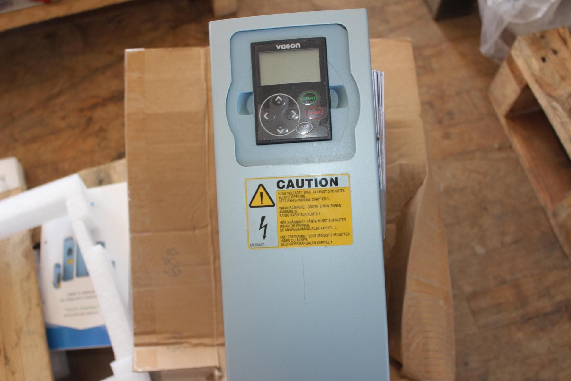 Frequency Inverter Vacon thumbnail 2