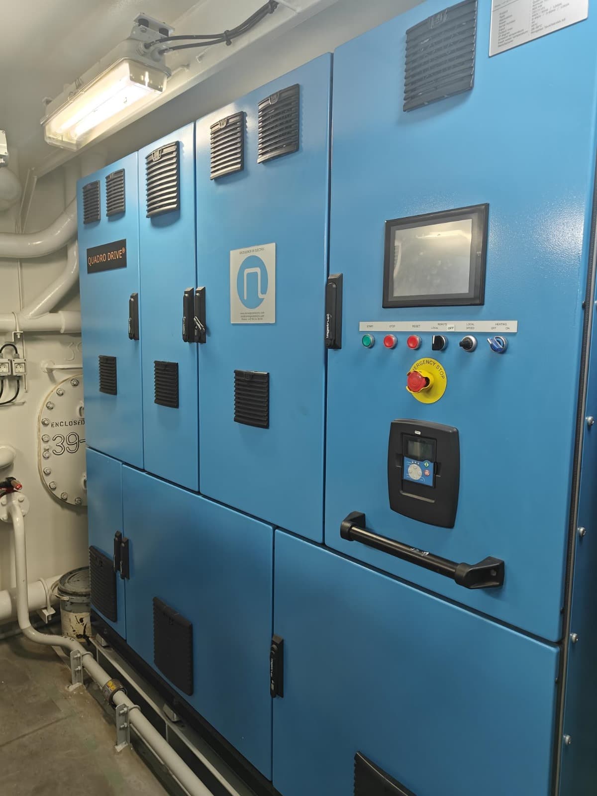 Retractable Schottel thruster thumbnail 2