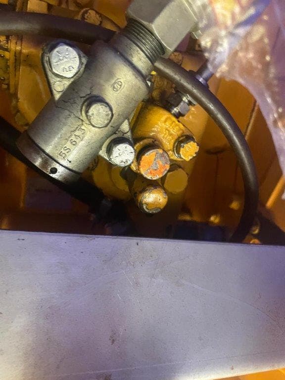 CATERPILLAR D353 Generator SRCR thumbnail 4