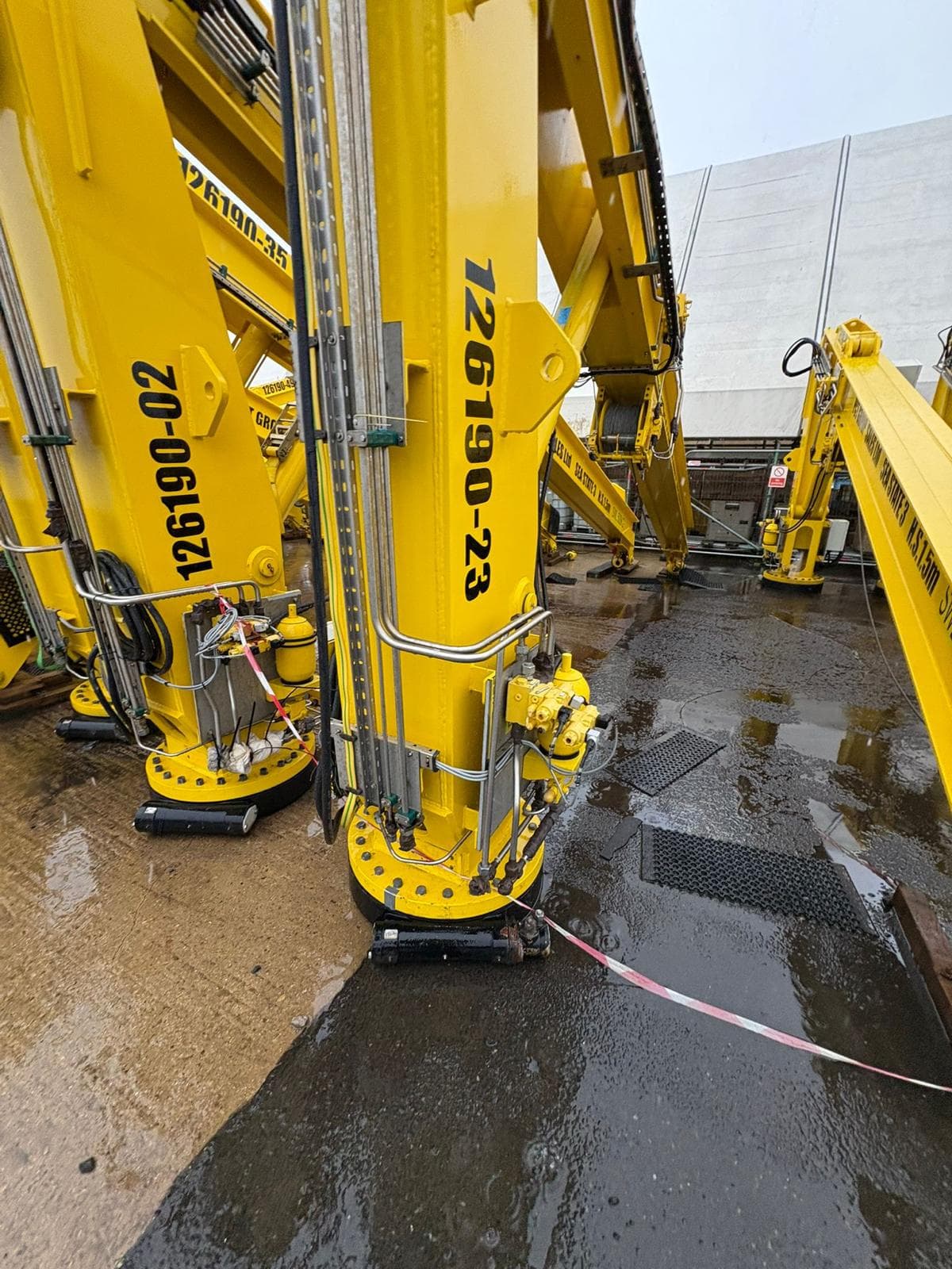 Offshore marine crane(s) for the offshore wind industry thumbnail 2