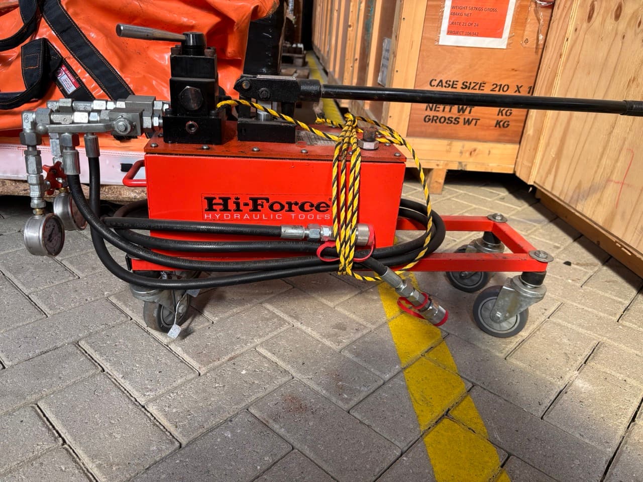 Hi-Force HP245D Manually Operated Hydraulic Pump