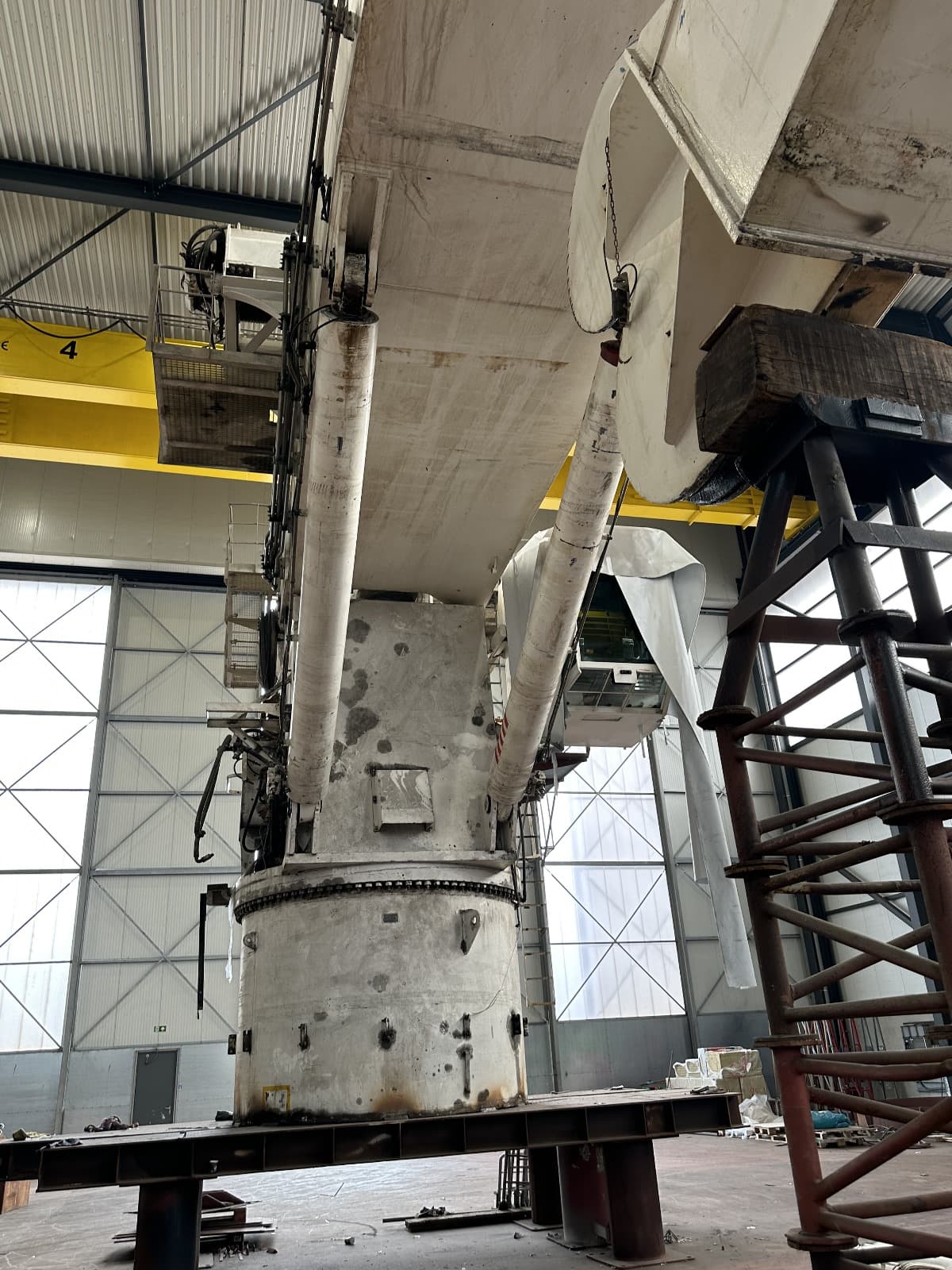 Searching for Knuckle Boom Crane (KBC) with 150T to 250T capacity