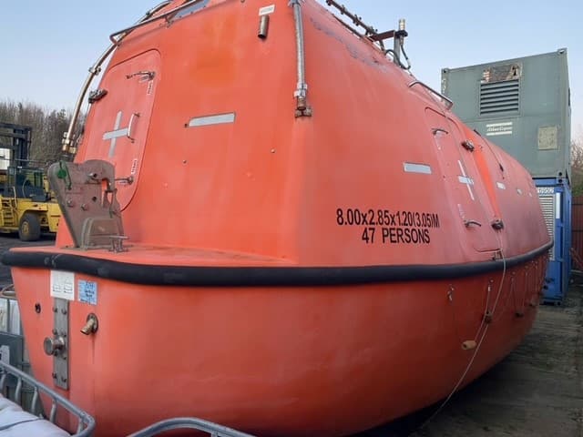 UNUSED 9.3M EX OFFSHORE OIL RIG LIFEBOATS LOC UK