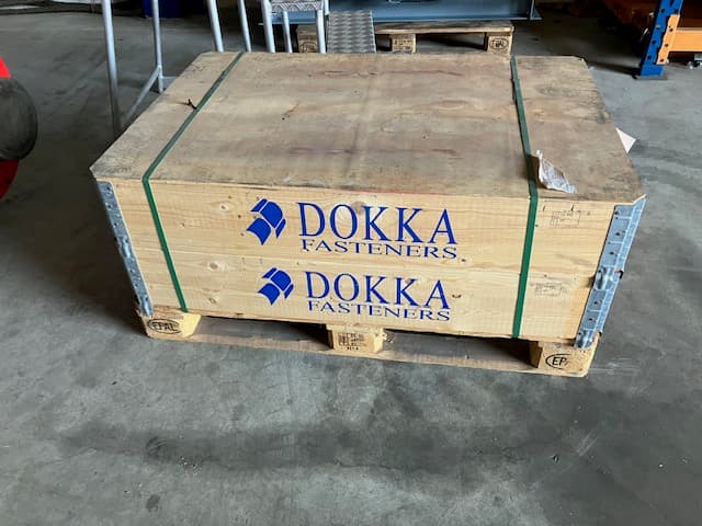 New M56 10.9 bolts with nuts and washers