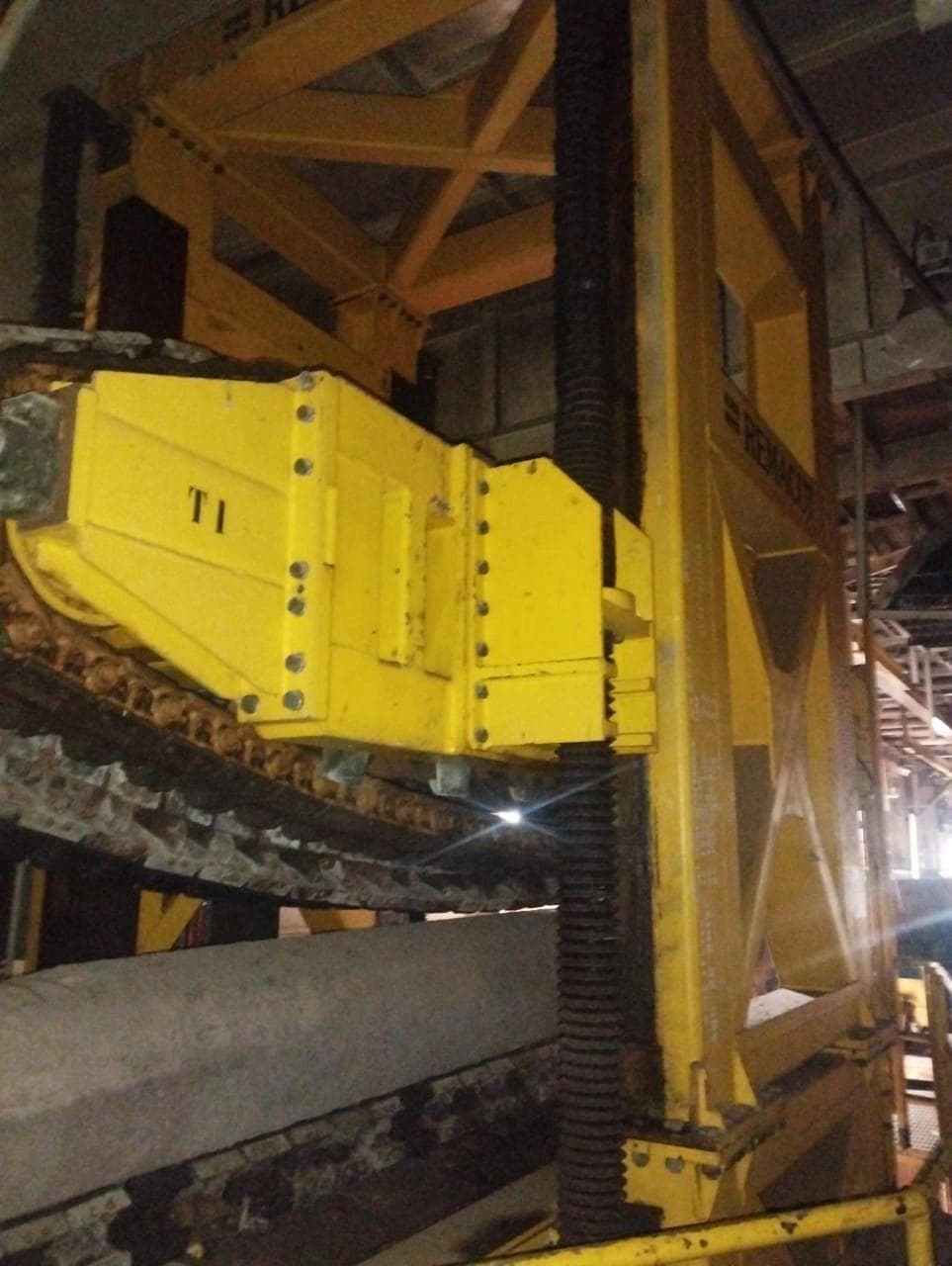 Pipe tensioner brand Remacut